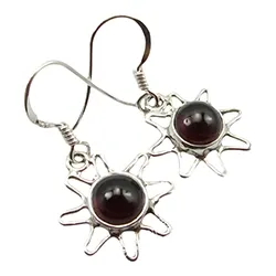 Sol granat örhängen i silver