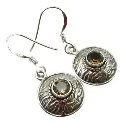 Runda kvarts örhängen i oxiderat sterlingsilver