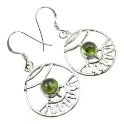 gröna peridot örhängen i silver