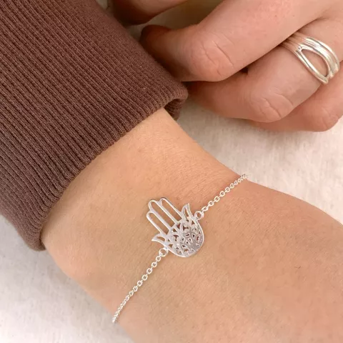 fatimas hand armband i silver med hängen i silver