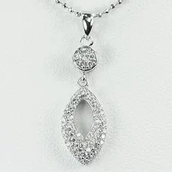 Smycke: vit zirkon hängen i silver