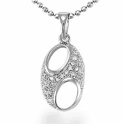 Ovalt hängen i silver