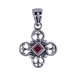 Röd granat hängen i silver