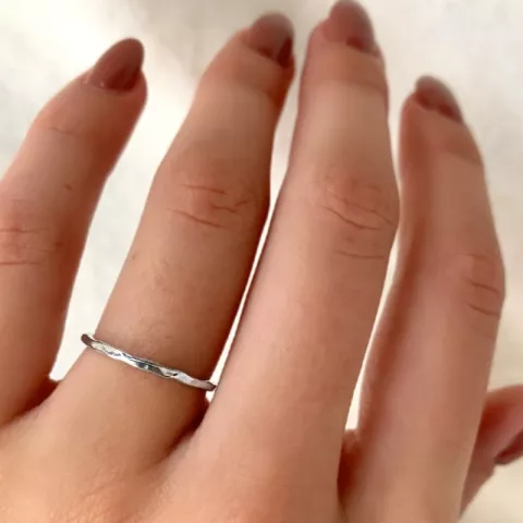 Enkel ring i silver