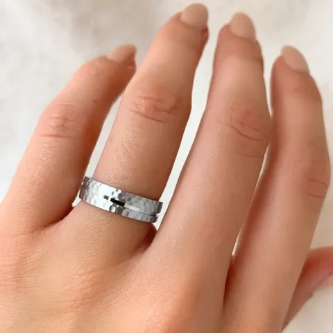 Enkel ring i rhodinerat silver