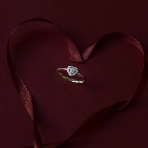 hjärta zirkon guldring i 9 karat guld