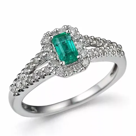 Fyrkantigt smaragd diamantring i 14 karat vitguld 0,30 ct 0,31 ct
