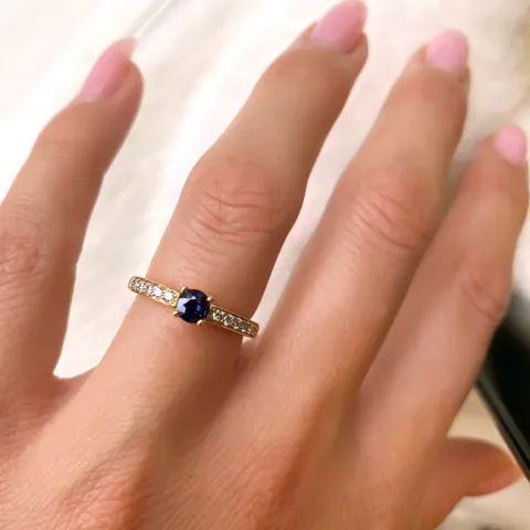 blå safir ring i 14 karat guld 0,20 ct