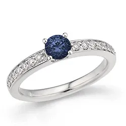 blå safir diamantring i 14 karat vitguld 0,20 ct