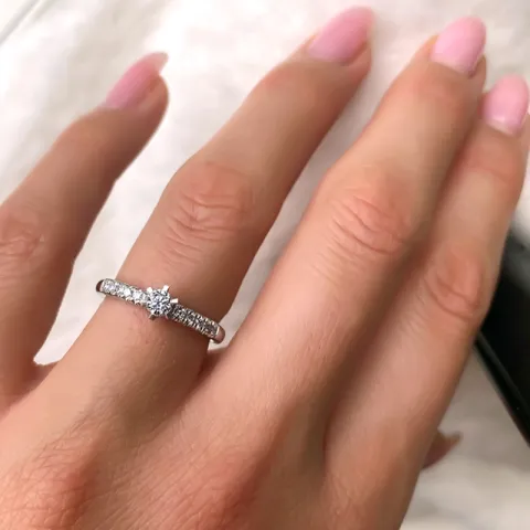 vit diamant ring i 14 karat vitguld 0,18 ct 0,12 ct