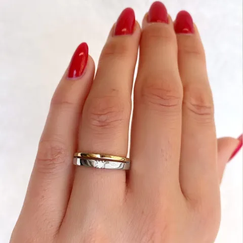 diamantring i 14 karat guld- och vitguld 0,05 ct