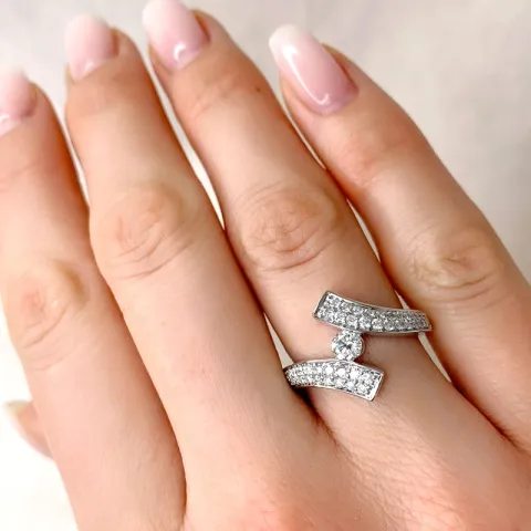 diamant vitguldsring i 14  karat vitguld 0,26 ct 0,44 ct