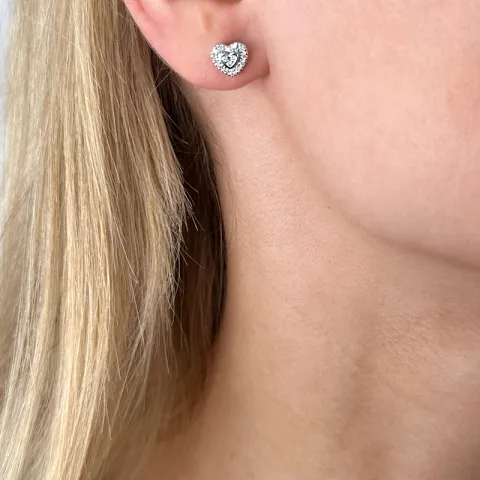 hjärta diamant örhängestift i 14 karat vitguld med diamant