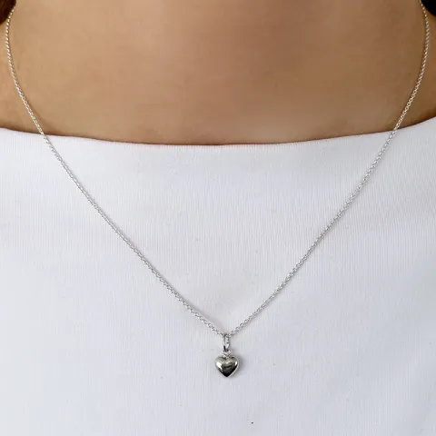 6 x 8 mm hjärta hängen i silver