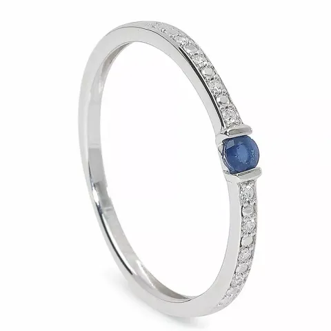 Smal safir ring i 9 karat vitguld