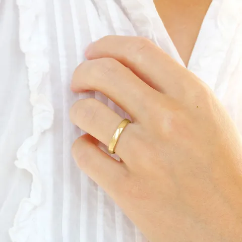 6 och 3 mm vigselsringar i 14  karat guld - set