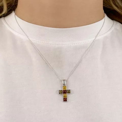 fyrkantigt kors hängen i silver