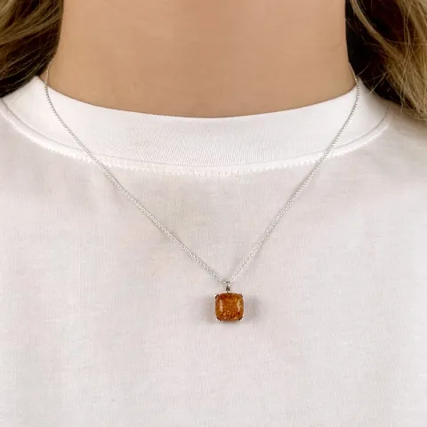 Fyrkantigt bärnsten hängen i silver