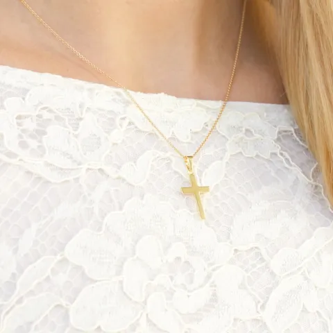 12 x 18 mm kors hängen i 8 karat guld - Amoré