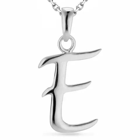 bokstav e halsband i silver med hängen i silver