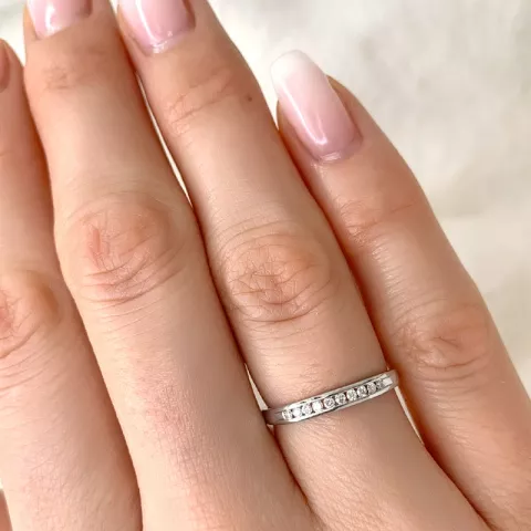 diamant ring i 9 karat vitguld 0,10 ct
