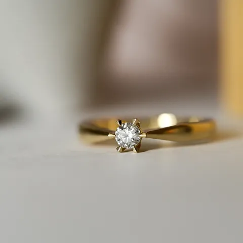 diamant solitärring i 14  karat guld 0,20 ct