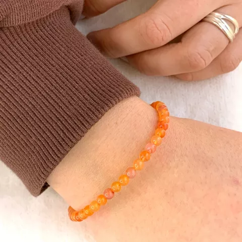 Multifärgat orange karnelia armband i silkes snöre 17 cm 3 cm x 3,9 mm