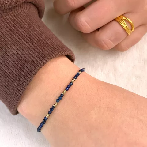 Elegant mörkblå armband med lapis og hematite.