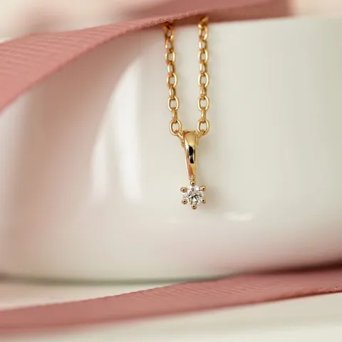 0,05 ct lab grown diamant solitärberlock i 9 carat guld 0,05 ct