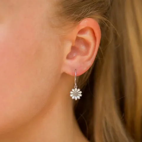 10 mm prästkrage örhängen i rhodinerat silver