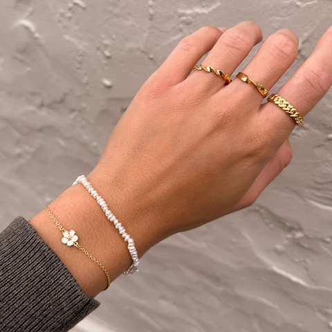 blommor armband i förgyllt silver