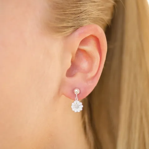 8 mm prästkrage örhängestift i silver - Maggie