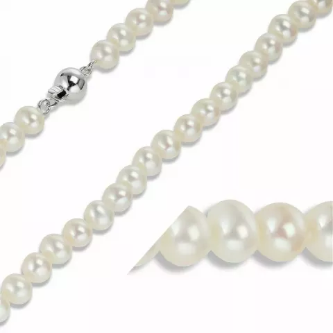 45 cm vit aa-graderad pärlakedja med sötvattenspärlor.