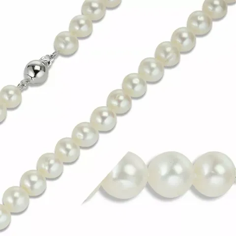 45 cm vit a-graderad pärlhalskedja med sötvattenspärlor.