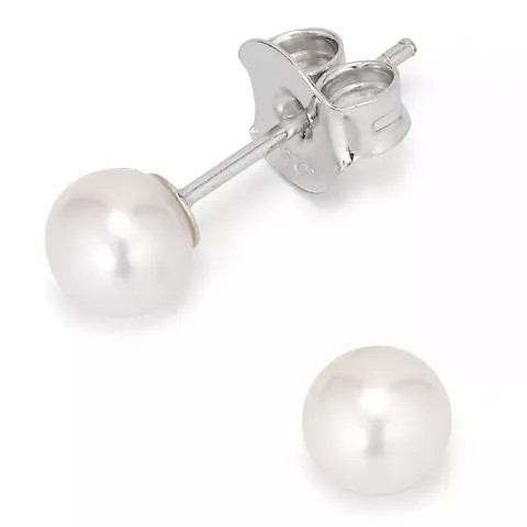 4-4,5 mm aa-graded vita pärlörhängestift i silver