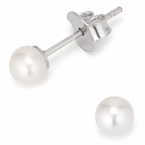 5-5,5 mm aa-graded vita pärlörhängestift i silver