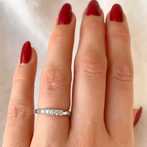 diamant alliancring i 14  karat vitguld 0,21 ct