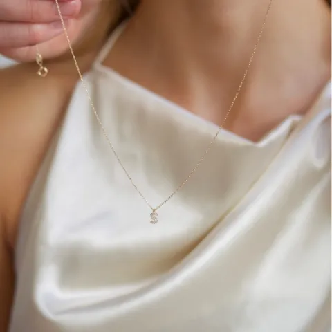 bokstav s zirkon halskedja med berlocker i 8 karat guld - My Letter