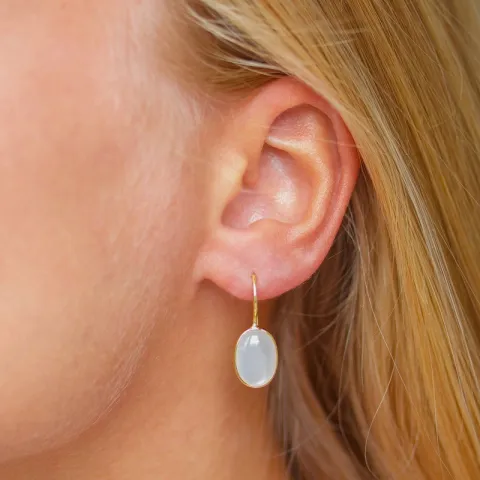 ovala månsten örhängen i förgyllt silver - Loom Stones