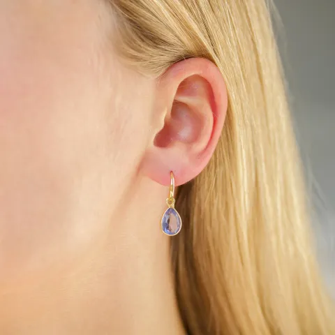 lila kristal örhängen i förgyllt silver - Loom Stones