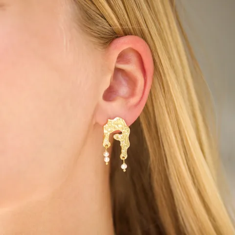 pärla örhängen i förgylld mässing - Eliné