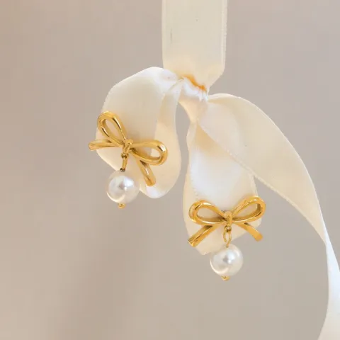 vattentät rosett pärla örhängen i förgyllt stål - OCEANA