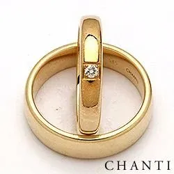 Vigselsringar i 14  karat guld 0,05 ct - set