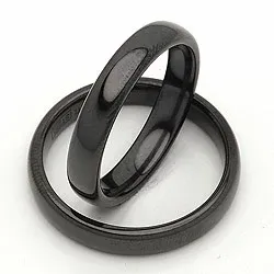 Vigselsringar i svart stål