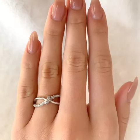 rosett ring i rhodinerat silver