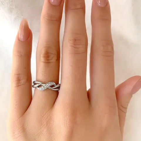 Billig zirkon ring i rhodinerat silver