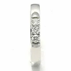 alliancring i 14  karat vitguld 3 x 0,07 ct