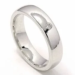 bred vigselsring i 14  karat vitguld 0,05 ct