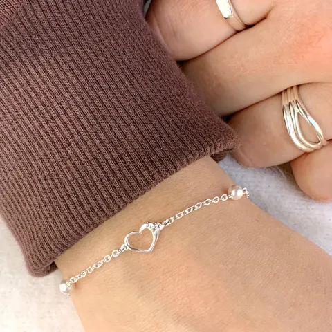 hjärta armband i silver med hängen i silver