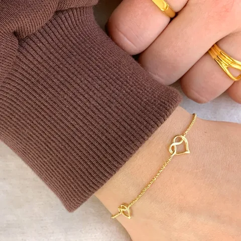 hjärta armband i förgyllt silver med hängen i förgyllt silver